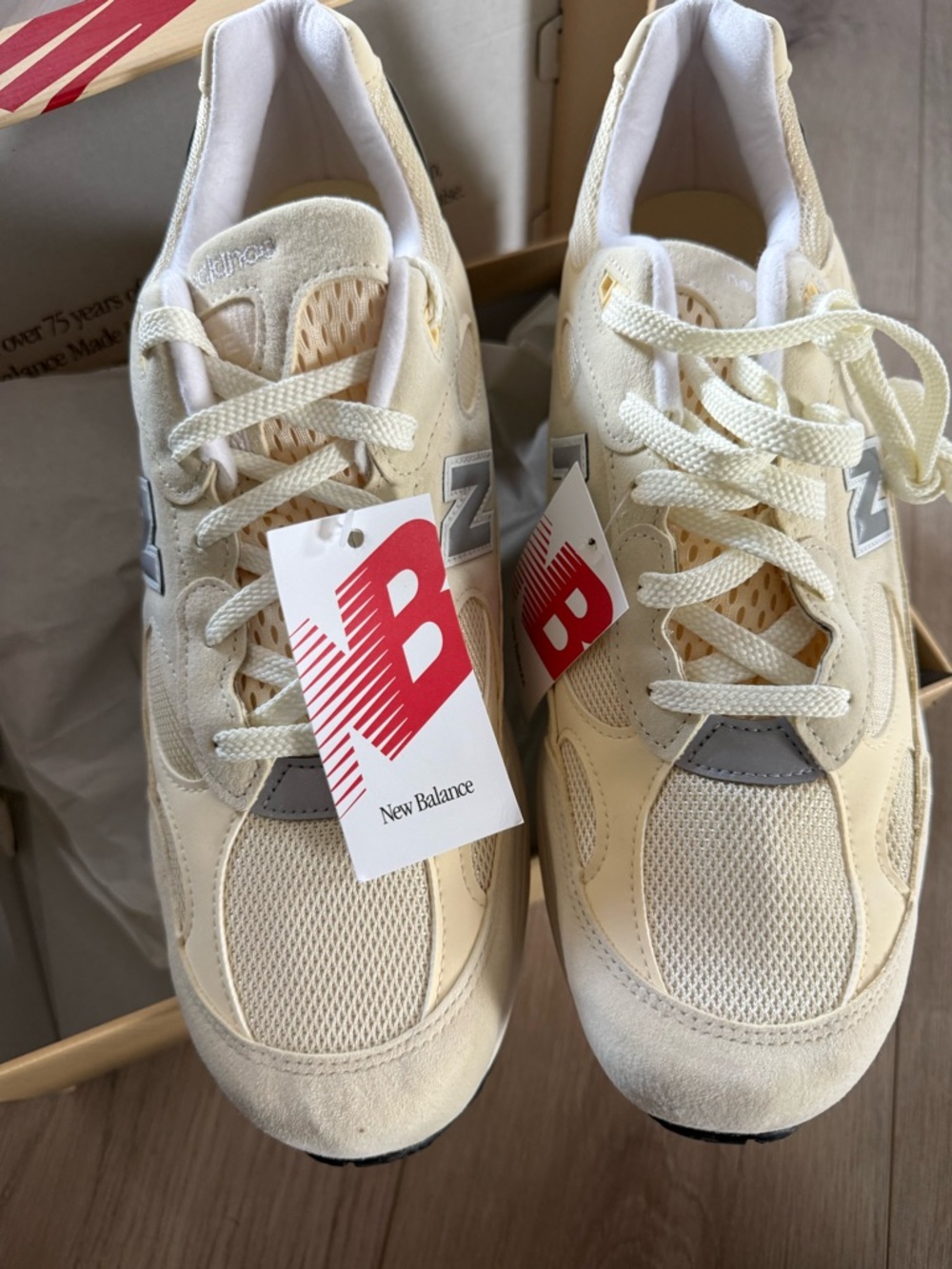 New Balance Cream/Gray 992 Men's Sneakers - Picture 4 of 4